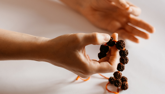 What are the benefits of wearing gemstone bracelets for daily energy alignment?